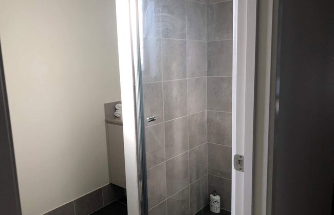 Apartment Stay Close to Surfers Paradise - Photo 11