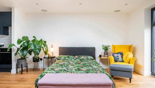 Modern Studio with parking in shared garden - Foto 3