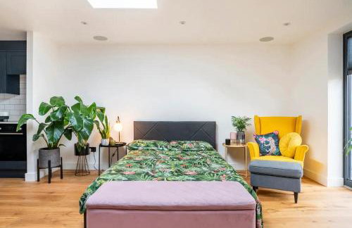 Modern Studio with parking in shared garden - Foto 3