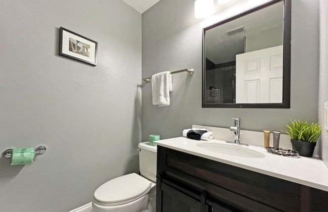 Madiera Magic 5 Bedroom Home by RedAwning - Photo 24