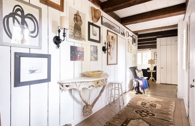 Everett by Avantstay 5mins to Palisades Tahoe w HOT TUB - Photo 17