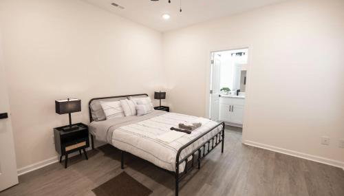 4 Min to Downtown - 10 Min to Elon - Washer and Dryer - Foto 3