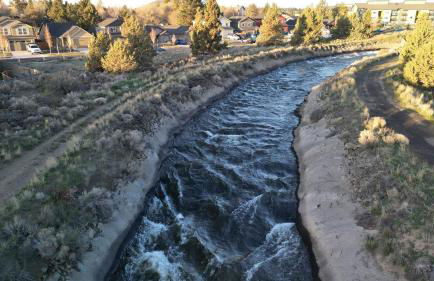 Canal Trail Base Camp by AvantStay Hot Tub Deck Walk to Pickleball 10 Min to Bend Family Friendly - Foto 76