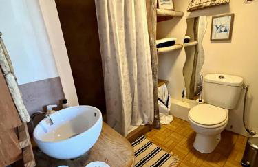 Joli cocon sous les toits au cœur de Vence et sa charmante terrasse tropezienne - Foto 19