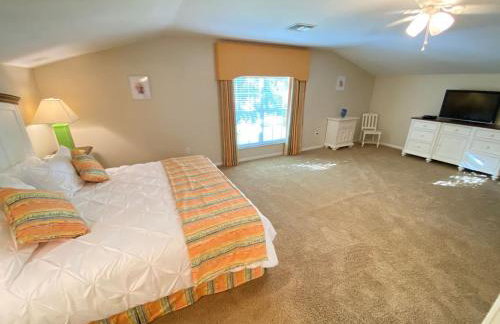 Spacious Family Escape 2 Masters Pool Hot Tub Pool Table & BBQ - 2 Miles Disney - Foto 20