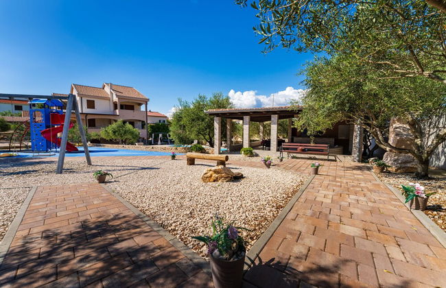 Zlatni Dvori - Foto 34