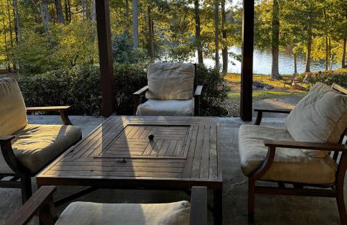 Lakefront Home with Private Boat Dock on Lake Lanier - Photo 32