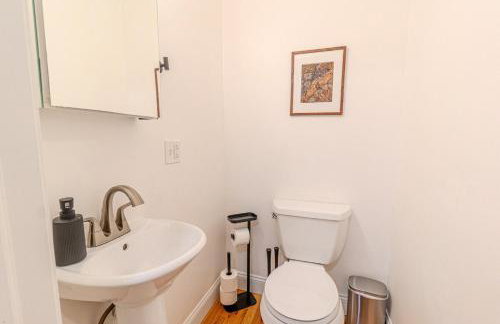 4BDR Near Tufts-10min-Walk to Subway-Free Parking - Foto 2