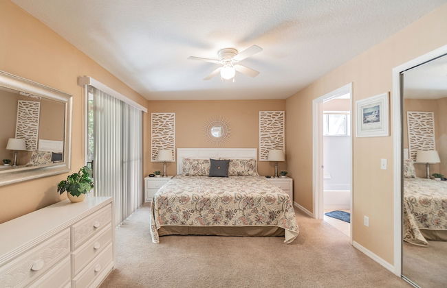 ​Near Theme Parks! 4 BR's, Sleeps 10! Gorgeous Home, Pool, Patio! - Foto 3