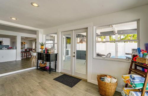 Luxurious Waterfront Home, 4 Mi to Sponge Docks! - Foto 17