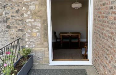 Cosy Central Buxton Terraced House - Photo 7