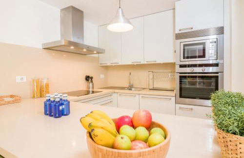 HomeForGuest Design Attic Apartment FREE Parking - Foto 13