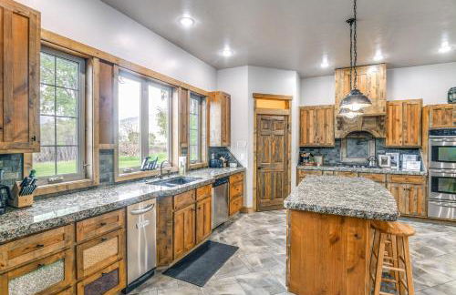 Spacious Afton Home Patio, Grill and Mountain Views - Foto 3