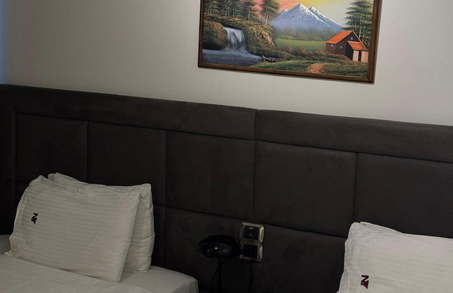 NY Suites Hotel - Photo 25