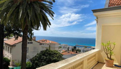 PALMERAIE - Magnifique appartement d'époque avec Vue Mer 4 personnes avec terrasse Le Port Nice - Foto 5