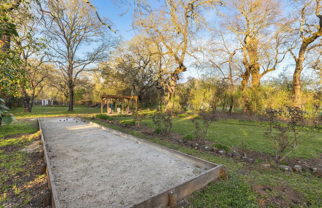 Valley of the Moon by Avantstay Tranquil Escape, Large Yard w/ Hot Tub & Fire Pit - Foto 49