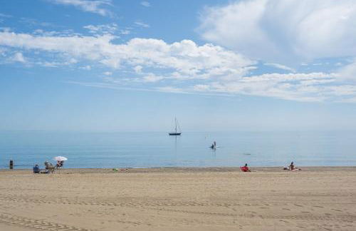 Family apartment in Malaga next to the beach - Photo 13