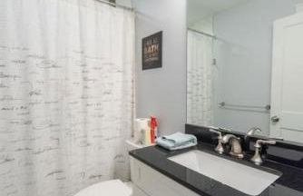 Ultra-Luxurious Home near Boston (Pet-Friendly) - Foto 26