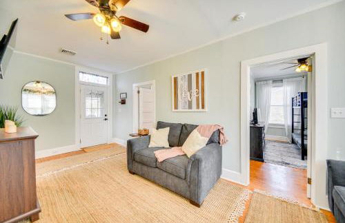 Family-Friendly Main St Gloucester Apt with Balcony! - Foto 4