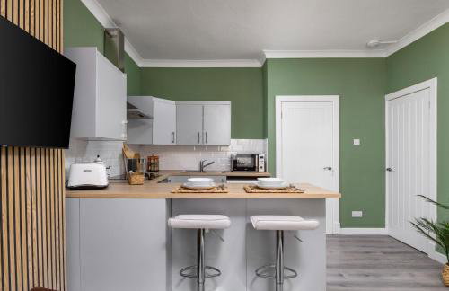 Ochill View Apartment by Stirling Train Station - Photo 11