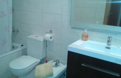 New & Sunny Apartment - Foto 26