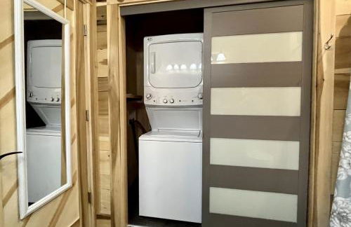 Romantic Cottage w Hot Tub & Views - Photo 18