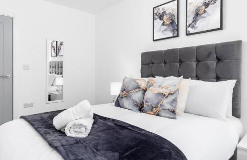 Modern Two Bedroom Apartment - Parking & Balcony - Netflix 6MC - Foto 14