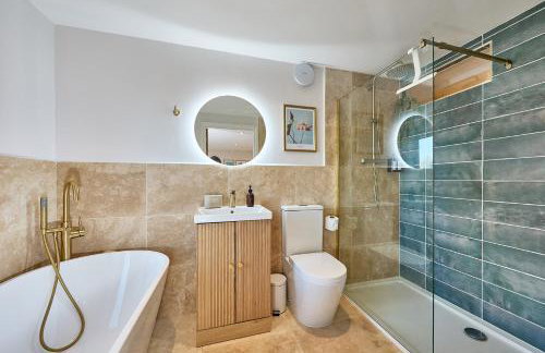 Stylish 4 bed home in Old Trafford next to MUFC - Foto 13
