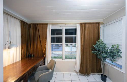 Golden Twilight 1 bed Pet-friendly, Large backyard - Foto 20