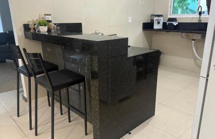 Espaçosa casa com Piscina para até 15 hóspedes - Foto 34