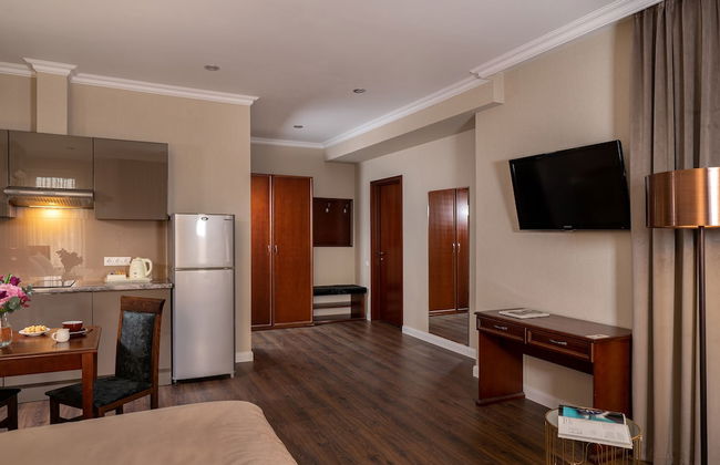 Greguar Hotel & Apartments - Photo 58