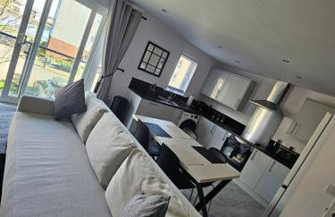 Cosy Panoramic Sea Views with North Dock Balcony - Foto 23