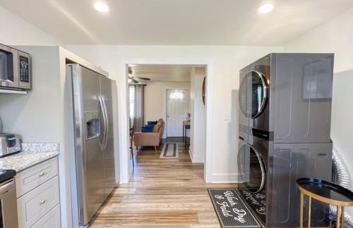 2BR Cedar Lane Road Retreat at Swamp Rabbit Trail! - Foto 2