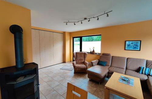 Spacious semi-detached house with wood stove located directly on the Rennsteig - Foto 67