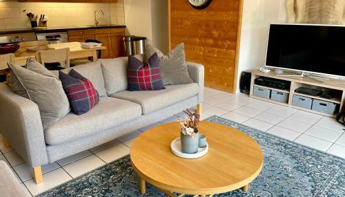 Central Morzine, Spacious 2 Bedroom Family Apartment - Photo 3