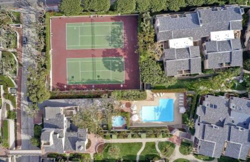 Oceanfront Fully Remodeled 2BR 2BA, Pool, Hot Tub, Gated Parking - Foto 31