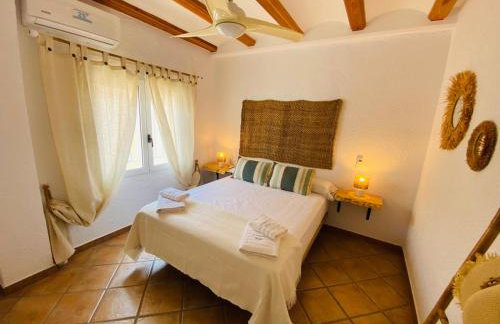 Villa AMANAY a Primera Línea de Playa con Piscina Privada By XimoApartments - Foto 12