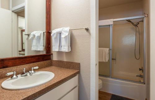 New Listing 2 bedroom and Loft 2 bath Summit E Bldg 16 condo sleeps 8 Steps to Eagle Lodge Chair 15 - Foto 34