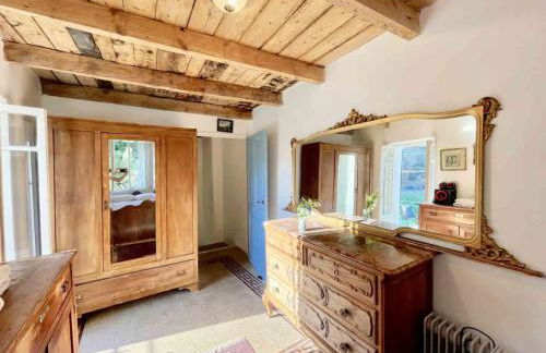 Casa Celestine in Via Orsini Isolabona Liguria Italy Sleeps 5 - Foto 3