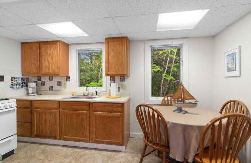 Lakefront Cabin Mackinac Views Firepit - Foto 12