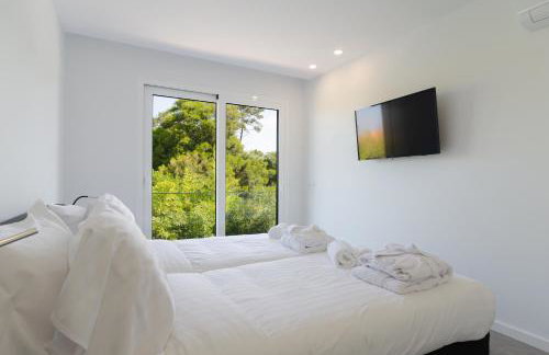 Ocean Views - New Private Condominium with Pool & Sea Views - Foto 6