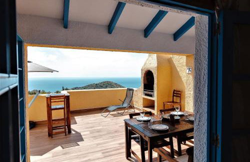 House with Terrace, Amazing views and Private Shared Pool - Foto 4