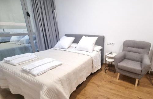 Moderno y lujoso Apartamento CASTELAR 2 - Foto 9