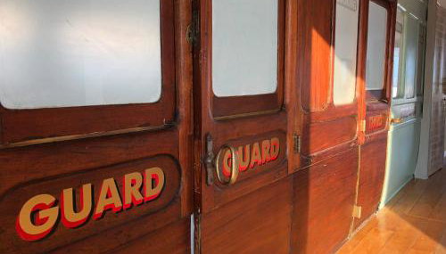 Driftwood Beach House - Photo 4