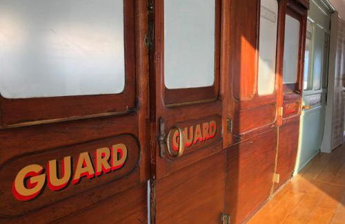 Driftwood Beach House - Photo 4