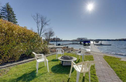 Lakeside Michigan Retreat with Boat Dock and Fireplace - Foto 32