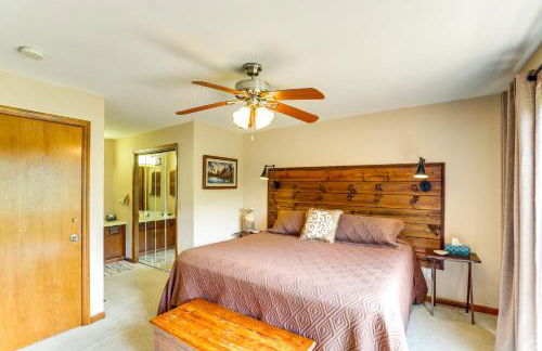 Maggie Valley Mountain Escape with Fireplace and Deck! - Foto 13