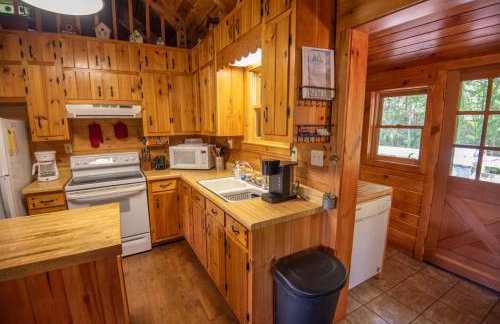 Private Mnt Views-- Pet Friendly, Sleeps 6, Overlooks Phoenix Mnt - Photo 9