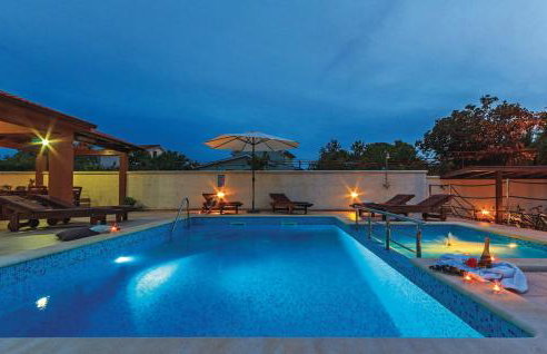 Casa Filipana for 8 people near Pula with private pool, sport activities & kids playground - Foto 16