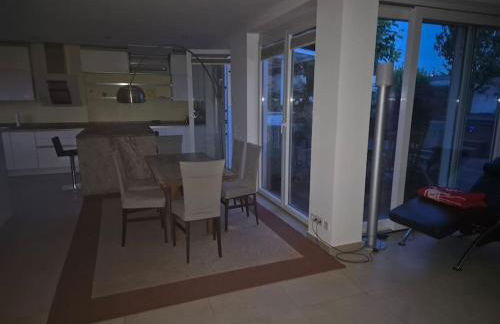 Bungalow, Uneinsehbar, 8 Personen maximal, 3 Personen oben, 5 unten - Foto 6